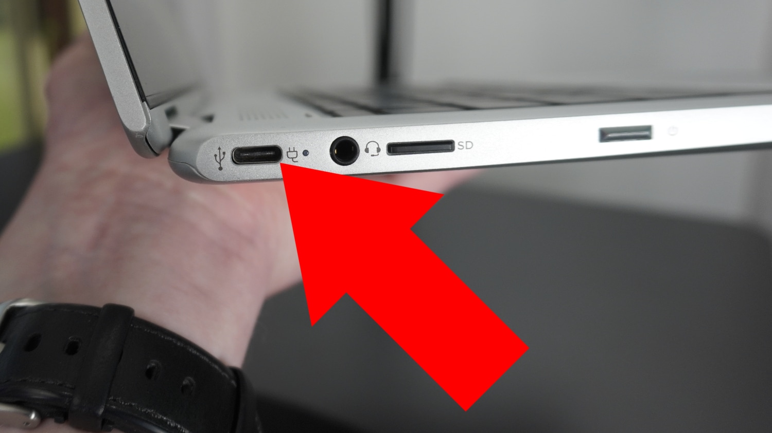 how to safely eject usb from chromebook